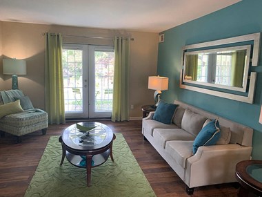 2530 Chelsea Dr. 1-3 Beds Apartment for Rent