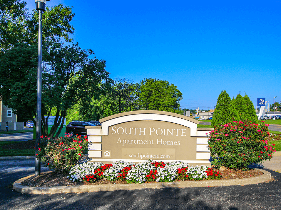 Southpointe apartments sign