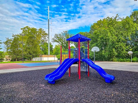 Playground at Suson Pines Apartments
