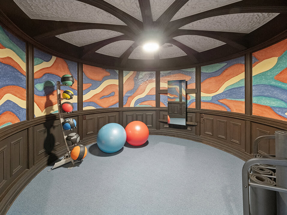 yoga studio at Stonehenge Apartments