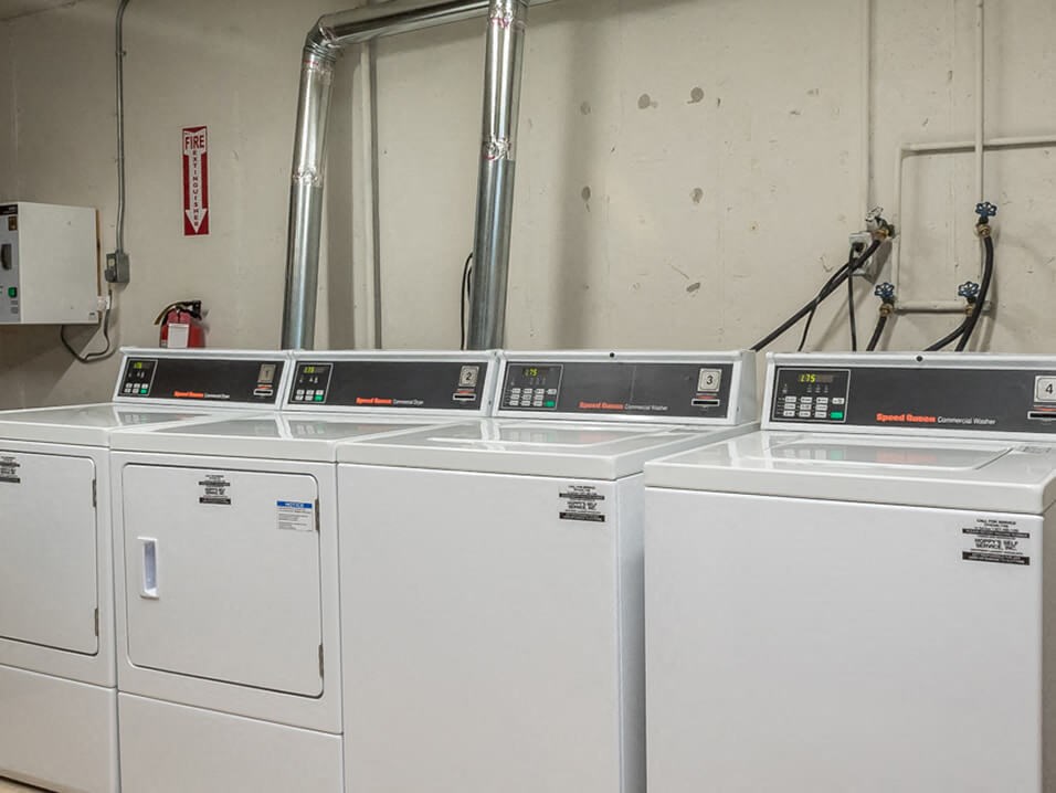 apartment community with Laundry Facilities