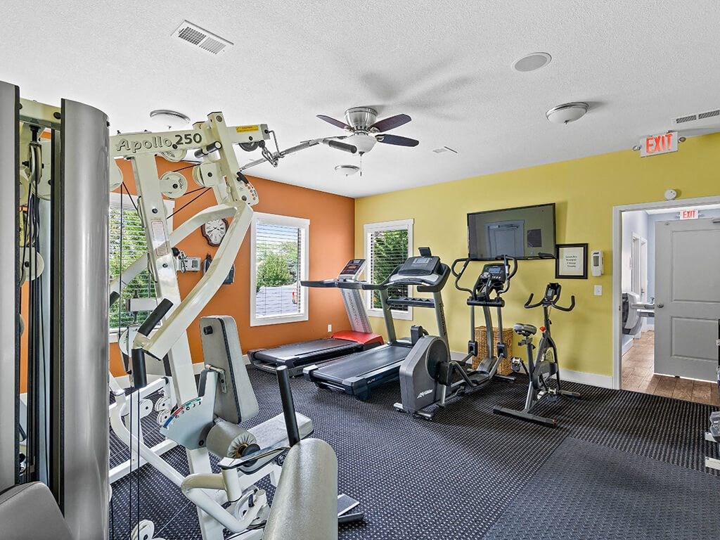 the resident gym at The Hills Apartments