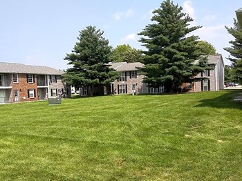 100 Village Dr. 1-3 Beds Apartment for Rent - Photo Gallery 5