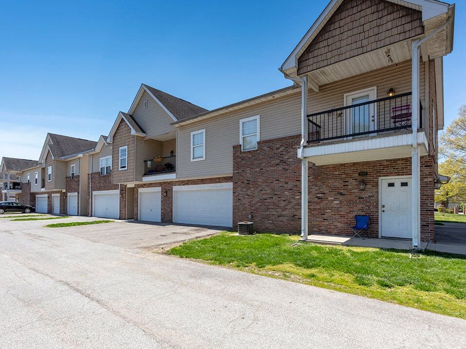 Willow Crossings Apartments in Terre Haute