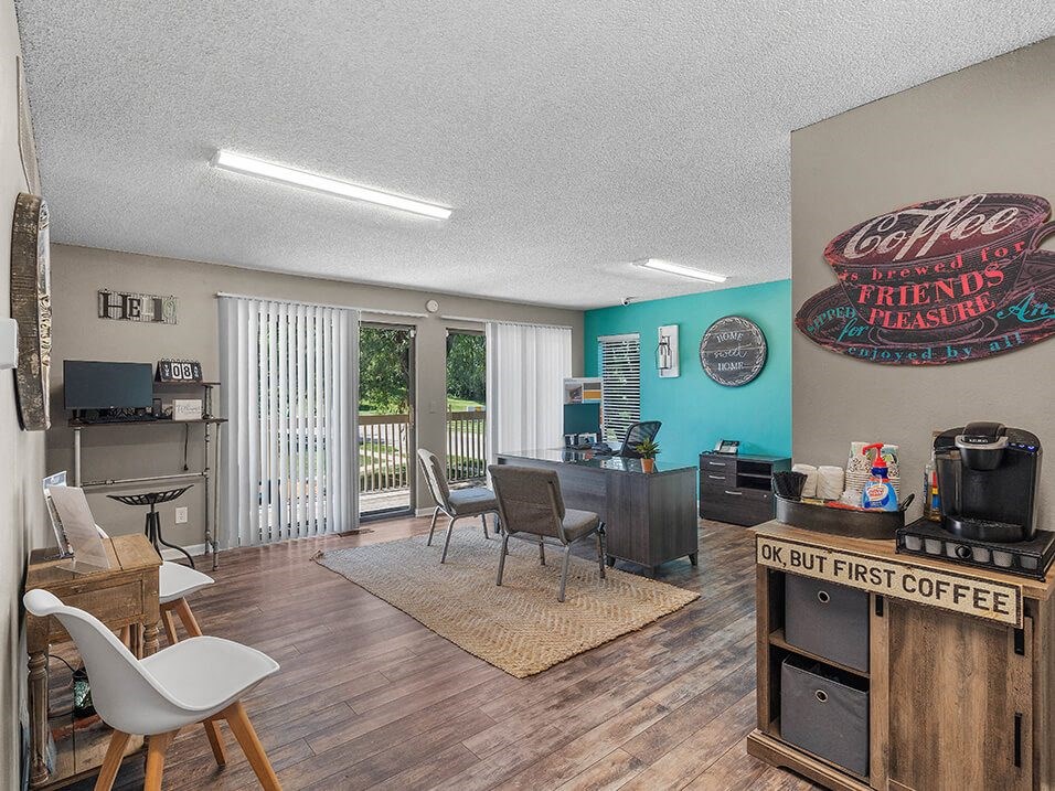 leasing office at The Retreat at Woodridge
