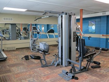 Fitness Center at Waterstone Place Apartments - Photo Gallery 5