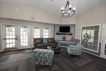 clubhouse seating area at waterford pines apartments
