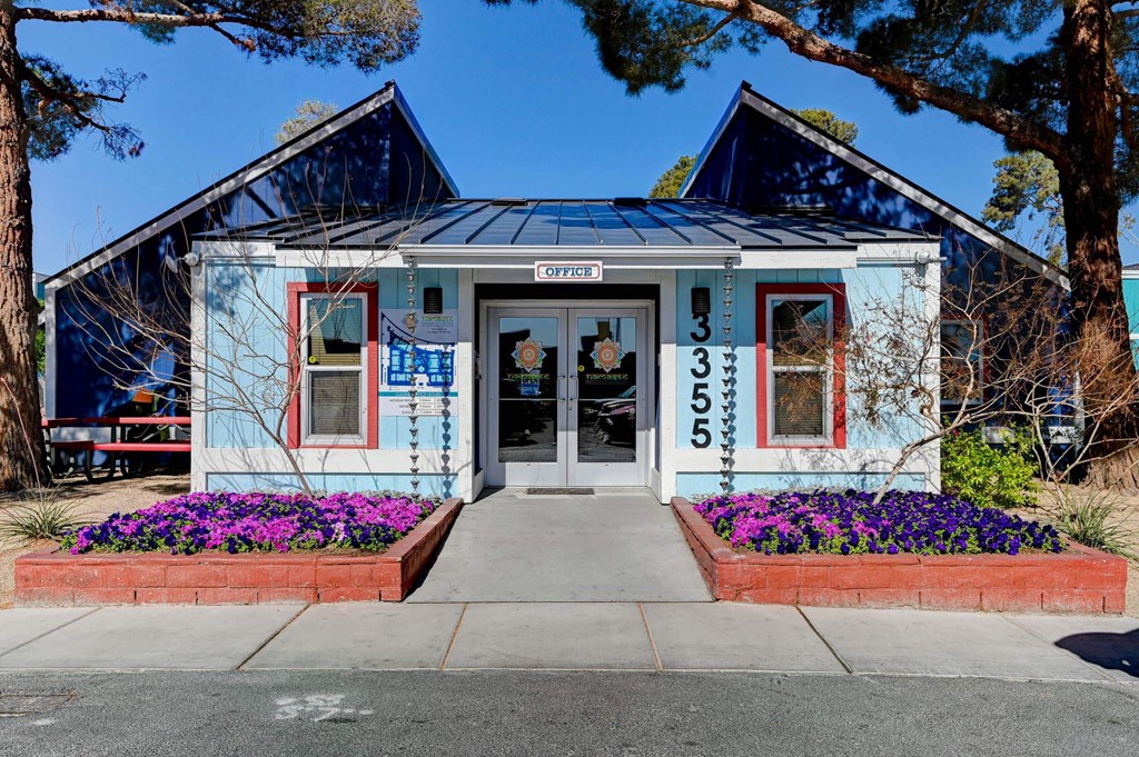 Exterior at Namaste Apartments, Nevada