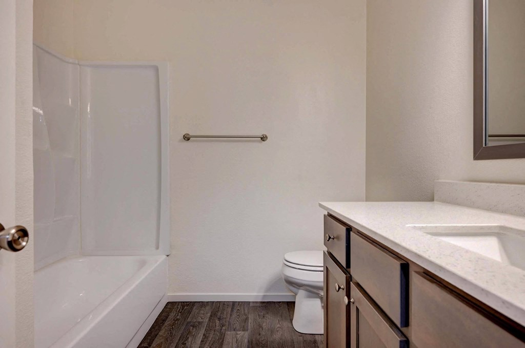 Bathroom With Bathtub at Solstice Apartment Homes, Las Vegas, 89108