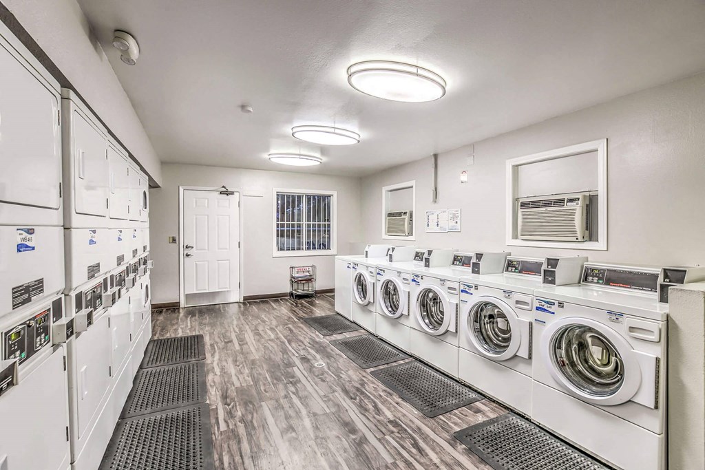 Laundry Room at Solstice Apartment Homes, Nevada