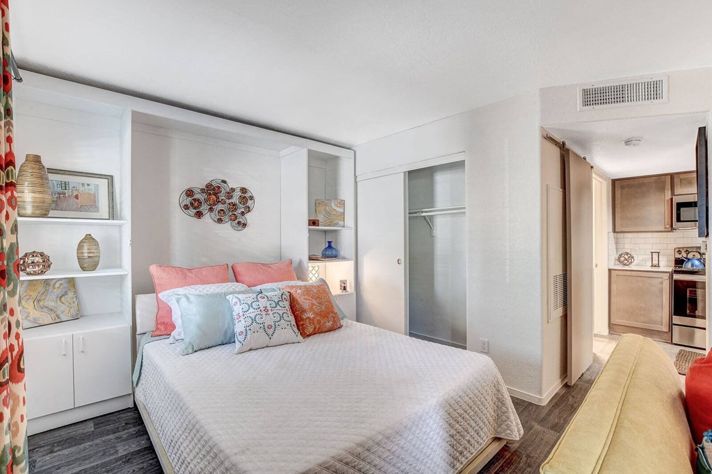 Large Bedroom at The 95 Apartments, Las Vegas