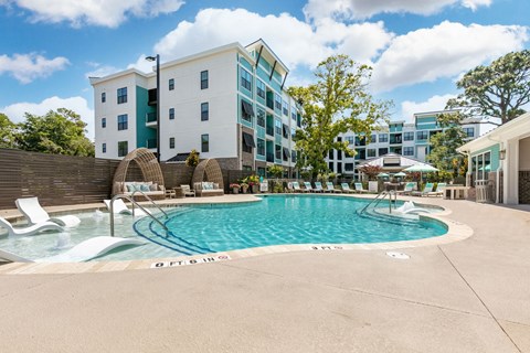 Hawthorne At Oleander