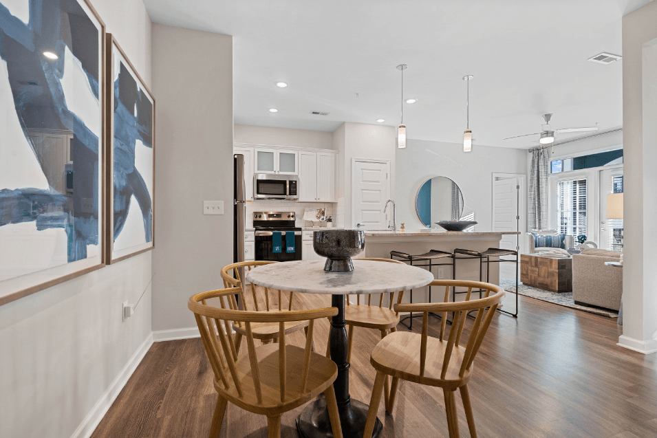 Interior kitchen and dining room