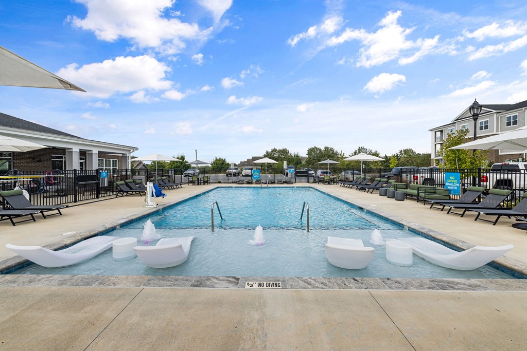 the pool at the preserve apartments