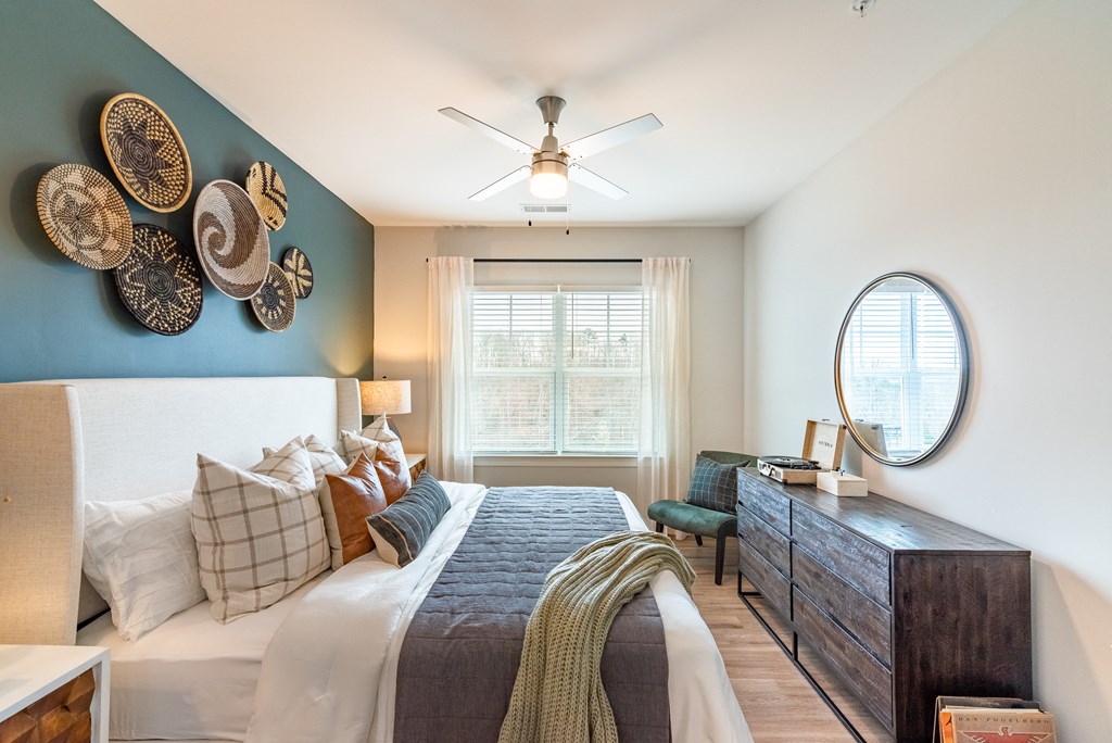 Hawthorne At The Crest