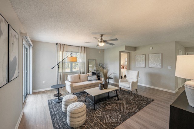 Woodbrook And Williamsburg Apartments