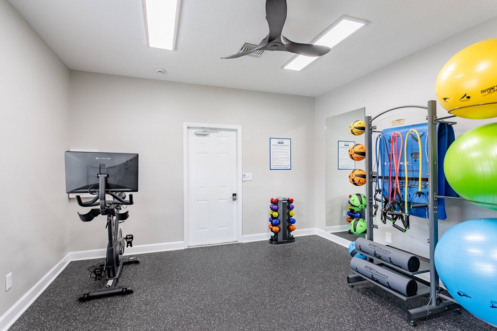 the gym at the preserve at green valley townhomes in green valley va