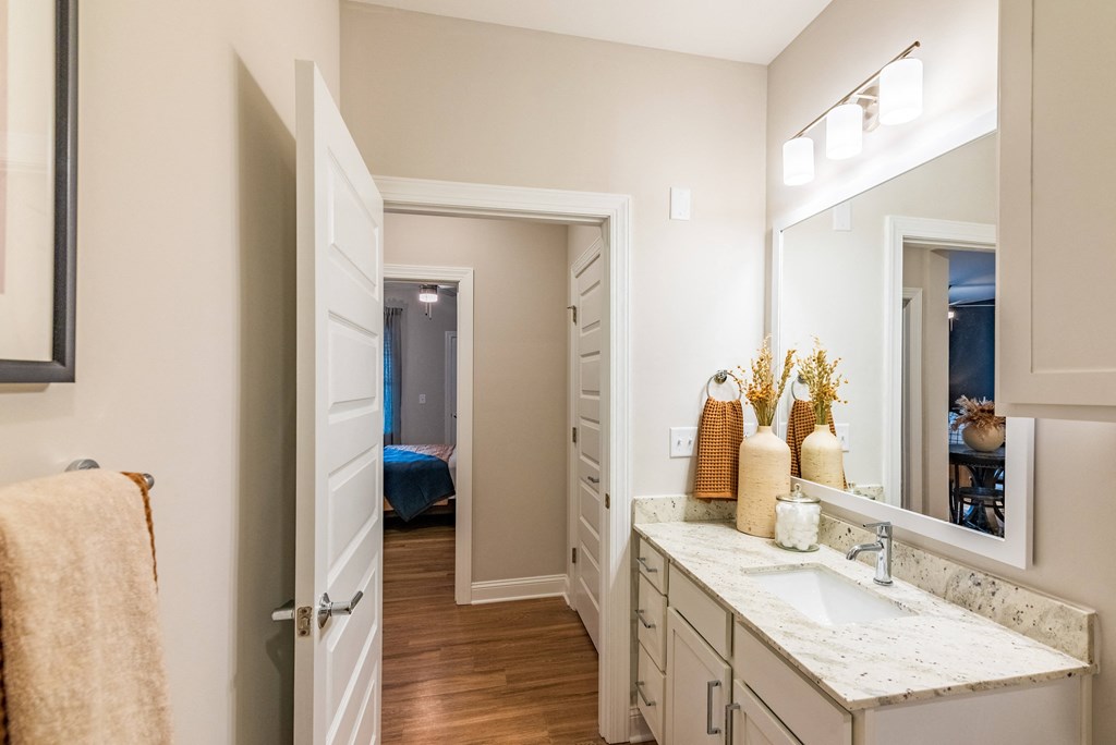 Hawthorne At The Crest