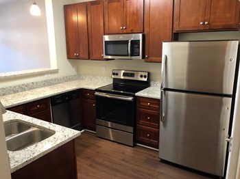 1001 Hayes Lane Suite 103 1-3 Beds Apartment for Rent - Photo Gallery 26