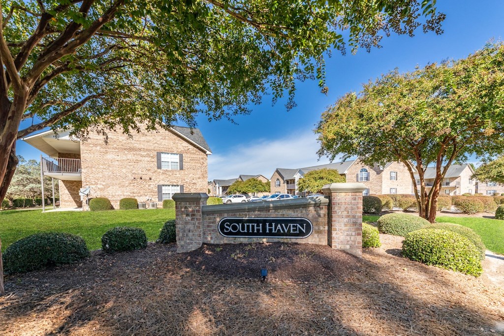 A sign that says South Haven stands in front of a building.