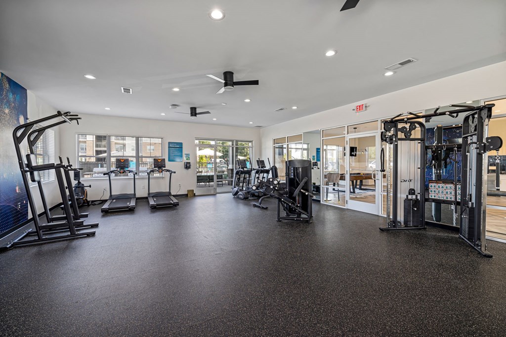 the gym at the flats at obsidianioch apartments