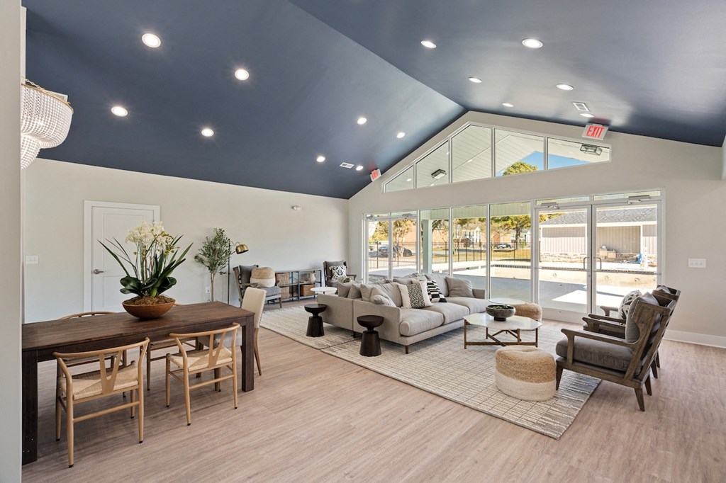 the preserve at ballantyne commons living room and dining area