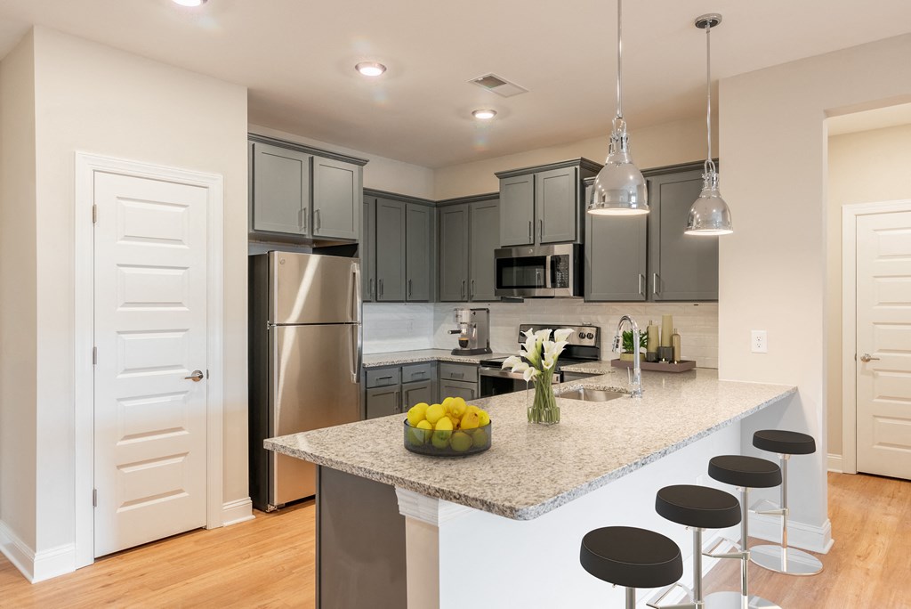 Hawthorne At The Crest