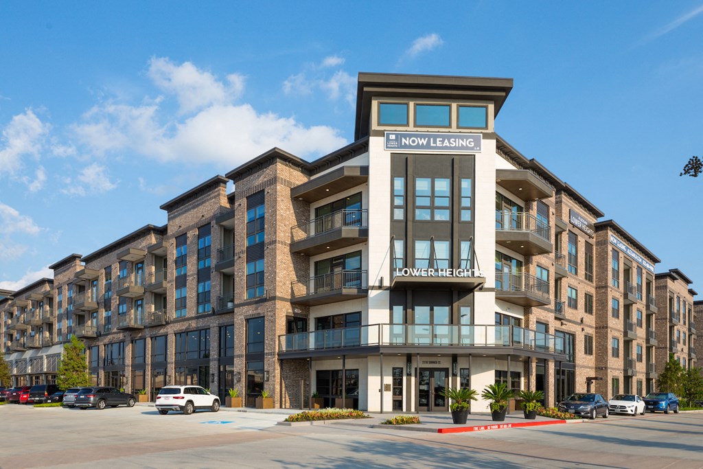 A large apartment complex at 27Seventy Lower Heights apartments in Houston, TX.