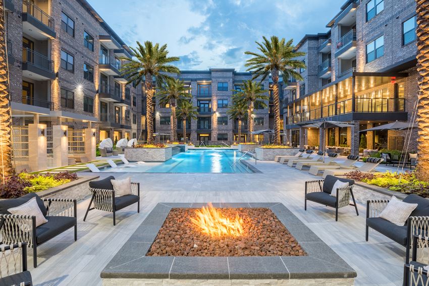 27Seventy Lower Heights Apartments, 2770 Summer St., Houston, TX RentCafe