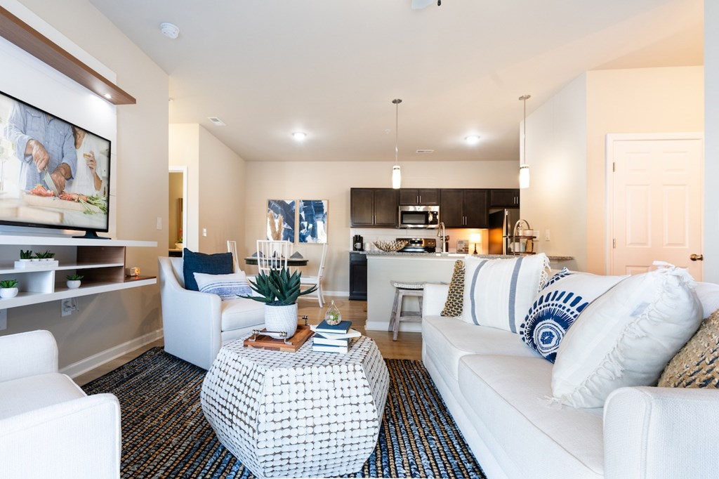 Hawthorne At The Bend is a similar property to Evolve Surf City Apartments located in Hampstead