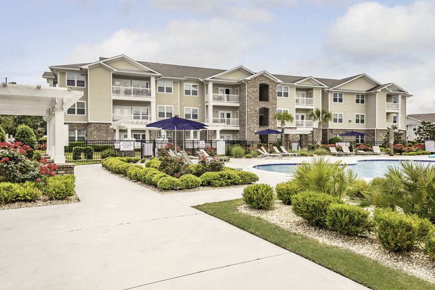 Hawthorne At Stillwater Apartments, 131 Stillwater Landing Way, Sneads