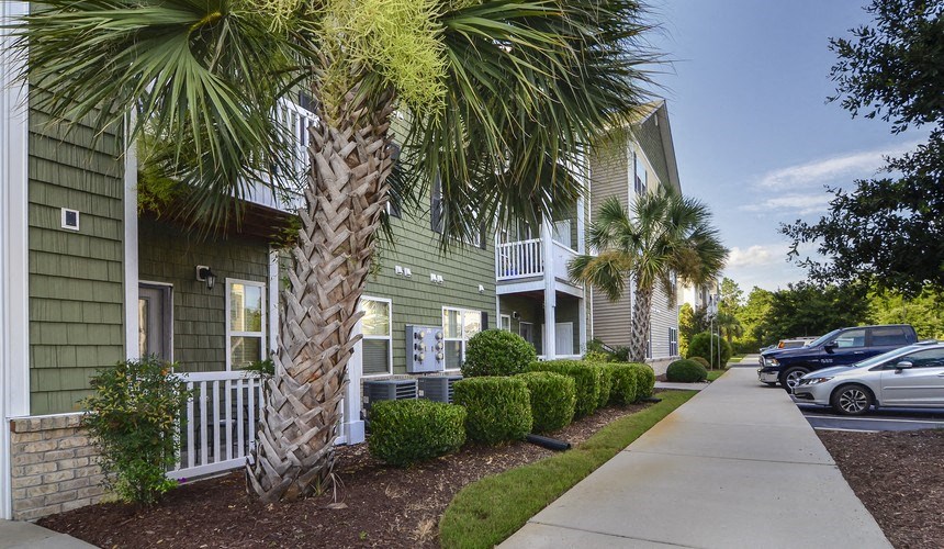 Hawthorne at Murrayville Community