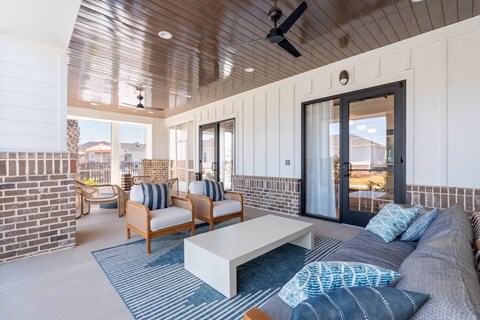 Hawthorne Cottages At Leland