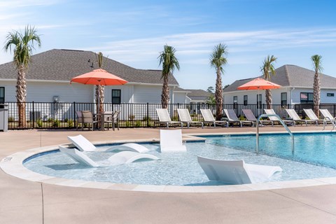 Hawthorne Cottages At Leland