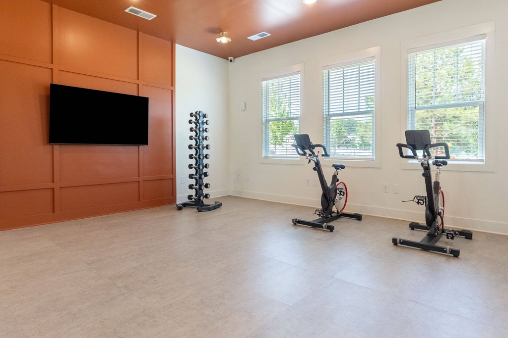 the exercise room at the oxford at estonia apartments in san antonio, tx