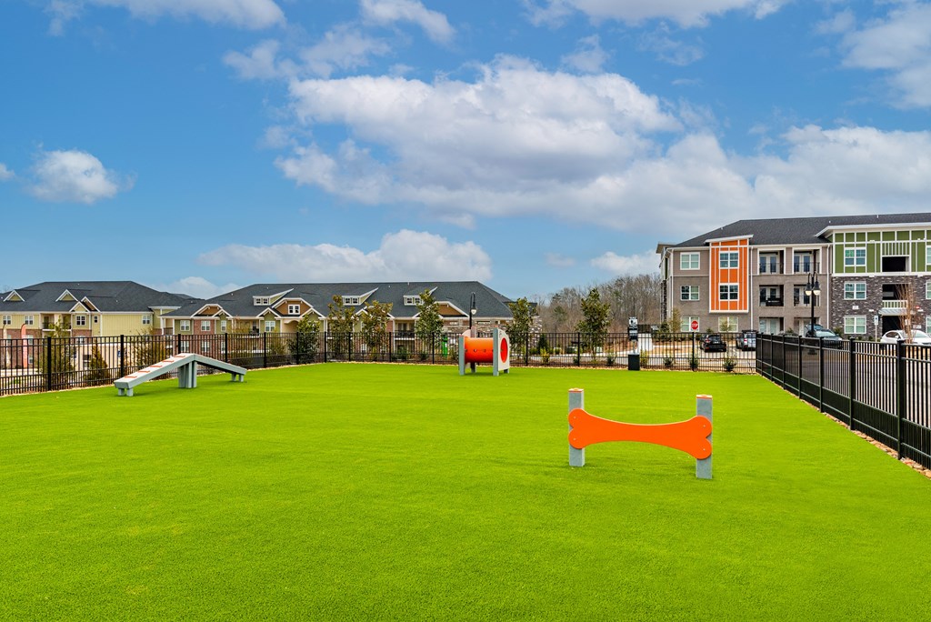 Hawthorne At The Crest