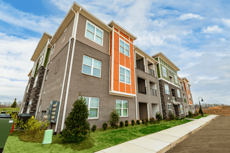 Hawthorne At The Crest