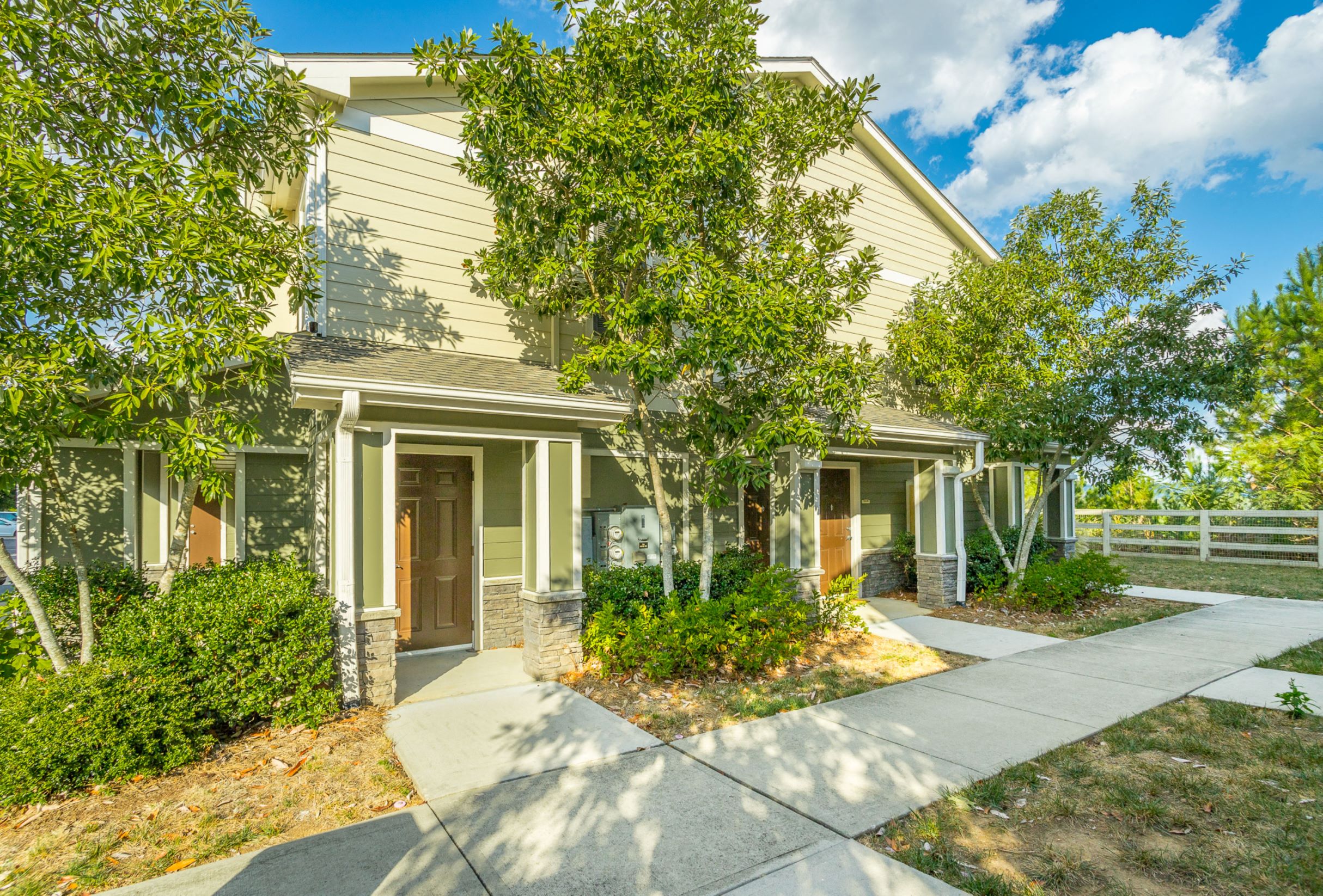 Exterior views of Amberleigh Ridge