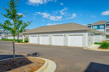 Anthem Apartments And Cottages