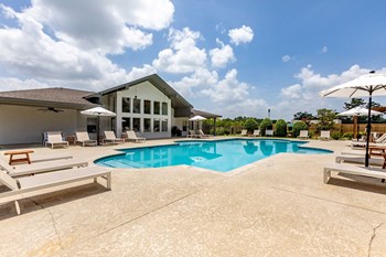 8275 Vincent Rd. 1-3 Beds Apartment for Rent - Photo Gallery 2