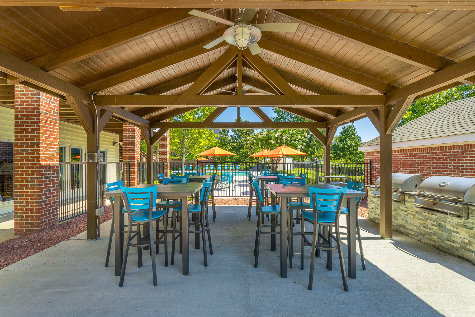 Avenues Of Lakeshore