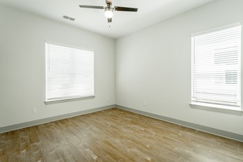 Anthem Apartments And Cottages