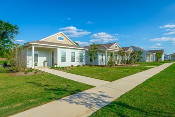 Anthem Apartments And Cottages