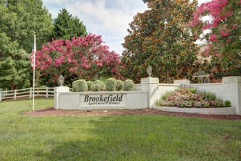 Welcome home to Brookefield Apartment Homes in Raleigh, NC Welcome home to Brookefield Apartment Homes in Raleigh, NC - Photo Gallery 2