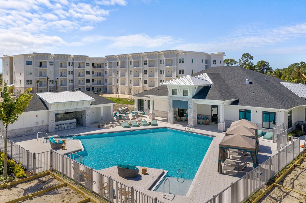 Oasis at Surfside Resort Pool