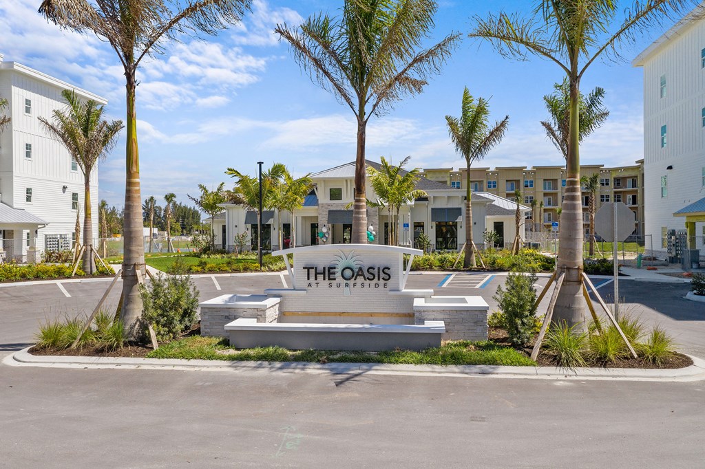 Oasis at Surfside Office Exterior