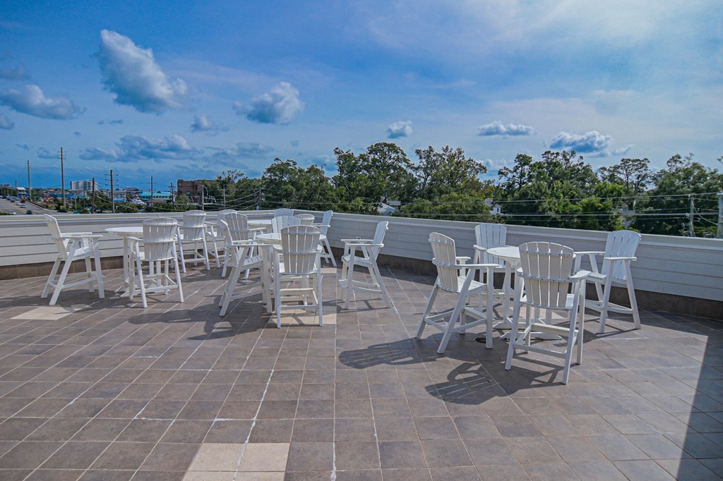 Sky Deck at Grand View Luxury Apartments in Wilmington, NC