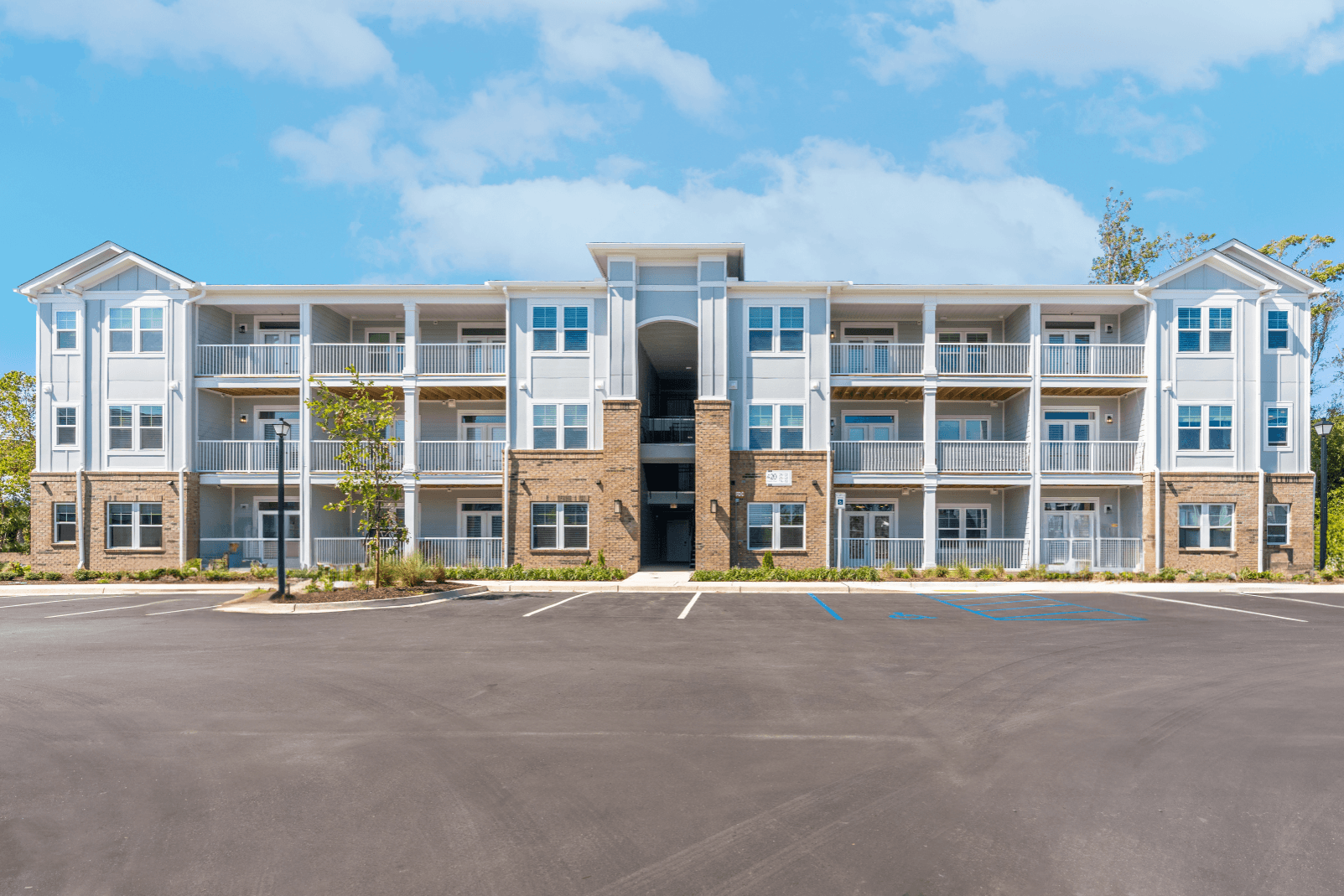 exterior view at the falls apartments