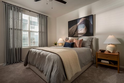 Evolve Deep River Apartments Bedroom with Windows