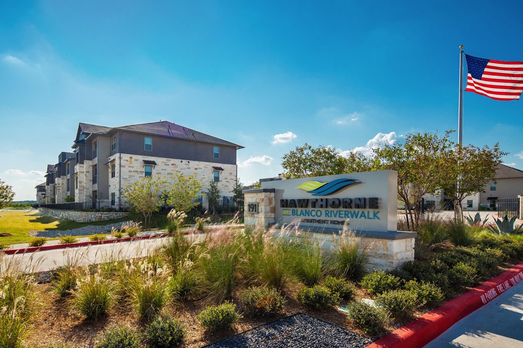 Exterior View of Hawthorne at Blanco Riverwalk in San Marcos, TX